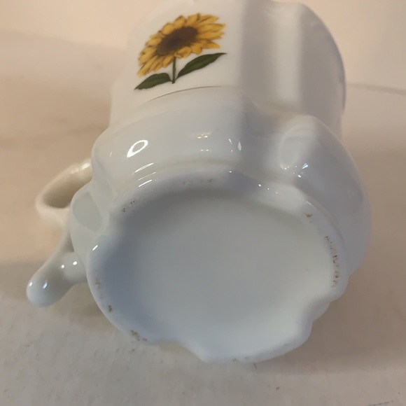 Sunflower Bone China Coffee/Tea Cup - Picture 4 of 4